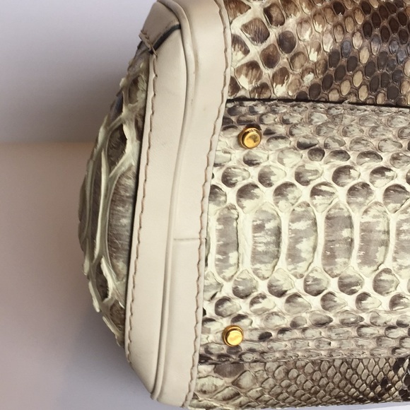 Gucci Running Tote - Picture 3 of 8